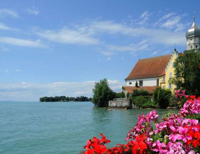 Blumen und Berge: Kulturlandschaft Bodensee