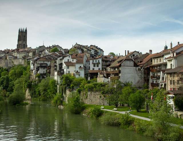 74 Meter hoher Kathedralenturm: Fribourg