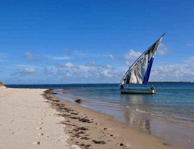 Dhow: Fortbewegungsmittel in Mosambik