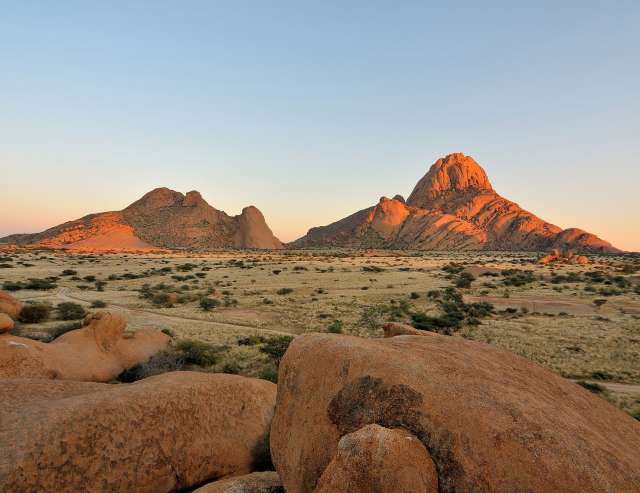Sonnenaufgang in Spitzkoppe