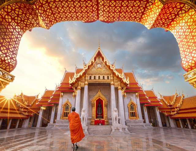 Bangkok: weißer Marmortempel