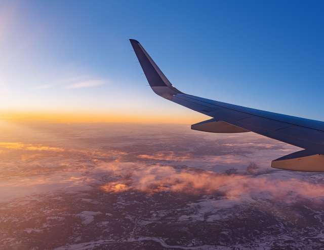 Erste Urlaubsgefühle: Blick aus dem Flieger