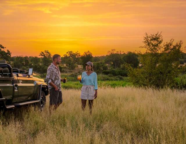 Sundowner nach einer Safari: Südafrika