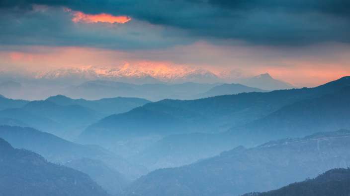 Ein erster Blick auf das Himalaja Gebirge – ©Reisefoto von Erika Pinzl