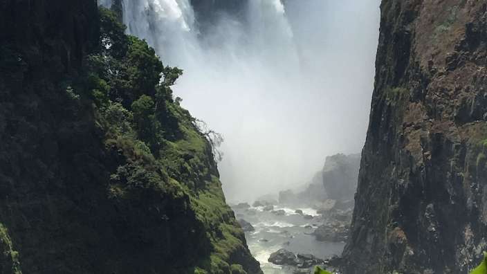 Victoria Falls - beeindruckend auch in der Trockenzeit – ©Oliver Dräger