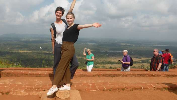 nach vielen Treppen: Löwenfelsen in Sigiriya