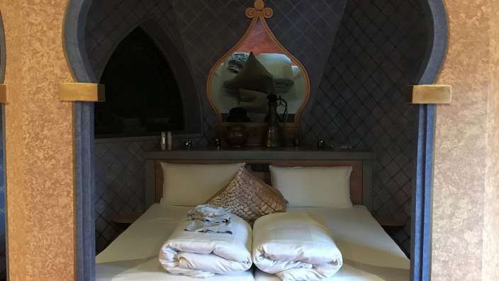 zu Gast in einem Berghotel über Neuschwanst - Hochzeitssuite