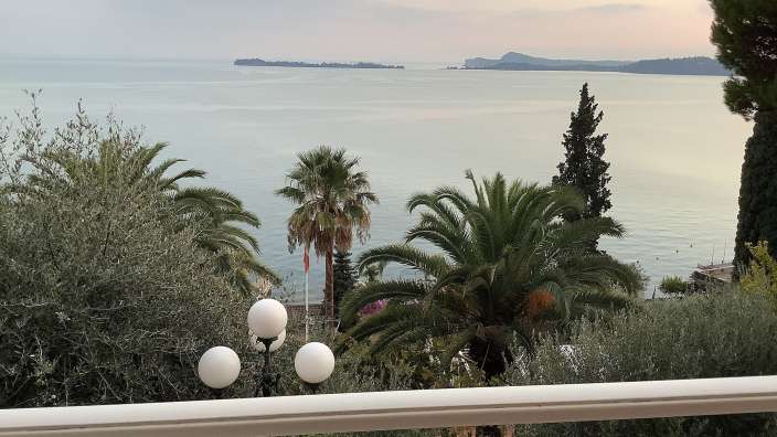 Blick vom Hotelzimmer in Gardone Riviera 