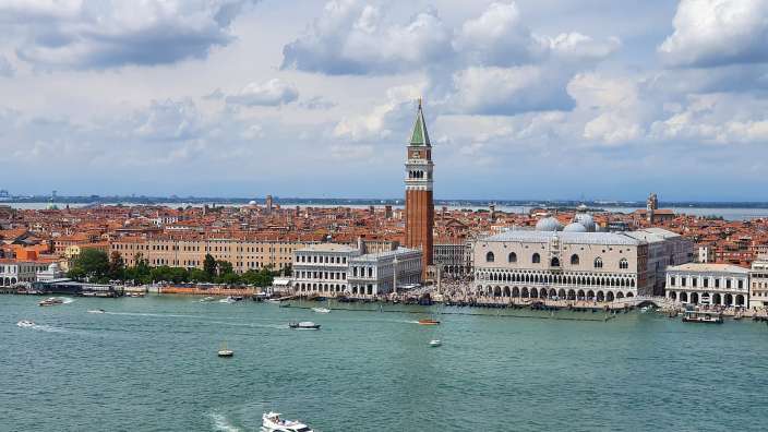 Blick vom Campanile di San Giorgio auf den Markusplatz