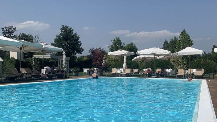 Pool des ehemaligen Landgut in Zelarino Mestre