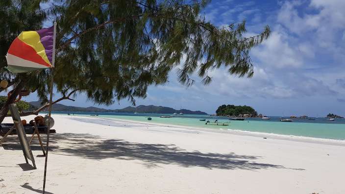 An der Anse Volbert auf Praslin