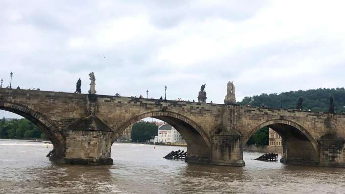 Prag an der Moldau, die Karlsbrücke 