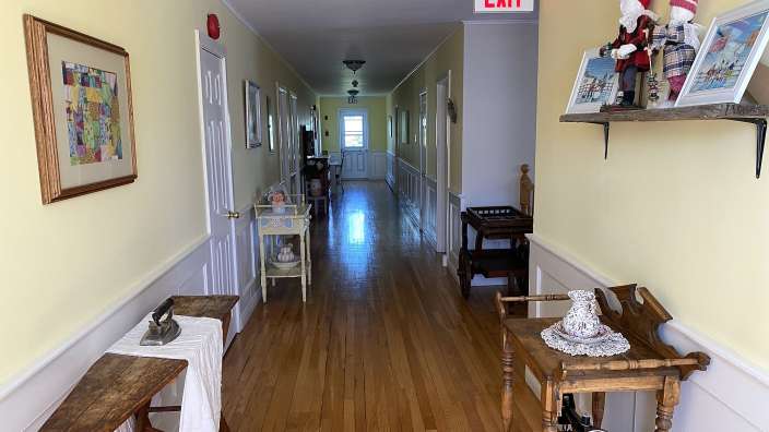 Flur in einem ehemaligen Kloster am Mount Carmol