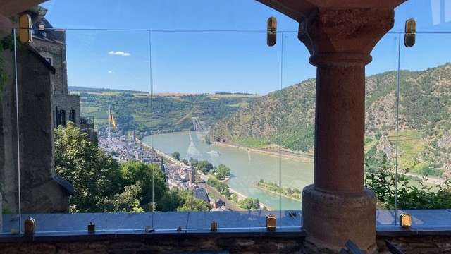 Aussicht über den Rhein aus der Burg bei Oberwesel