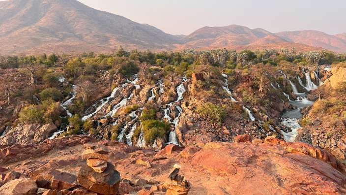 Epula Fälle / Blick auf Angola