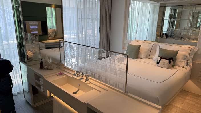 Tolles Hotel direkt am Fluss