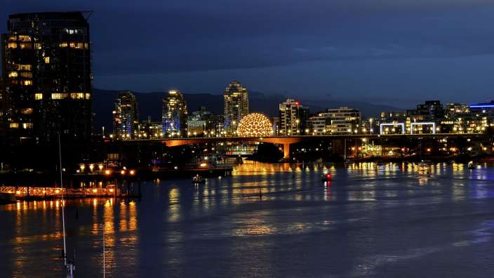 Die Aussicht aus dem Hotelzimmer auf Granville Island