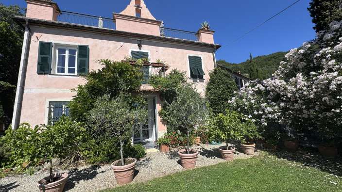 Villa in Casanova Lerrone