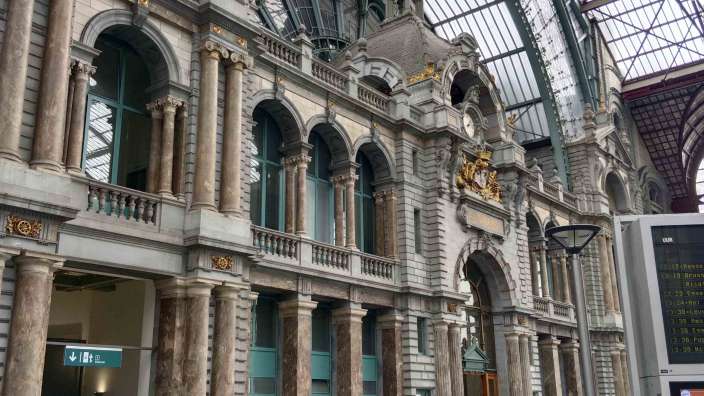 Bahnhof - Antwerpen