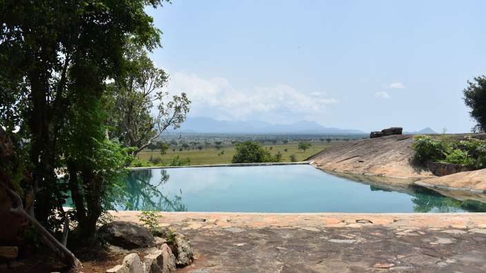 Infinity-pool Apoka Safari Lodge 