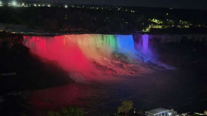 Niagara-Fälle in Farbe