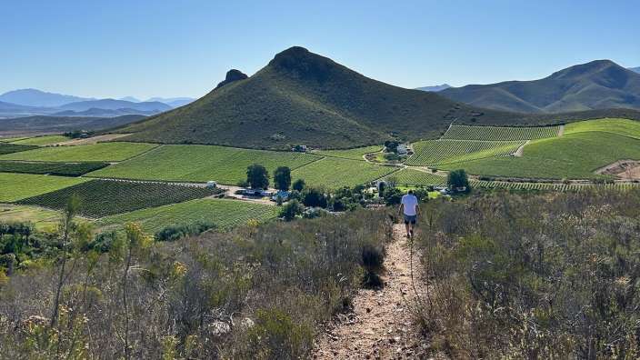 Robertson, Wanderung mit tierischer Begleitung