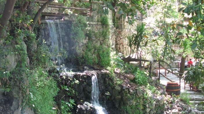 Wasserkaskaden Agriourpolis