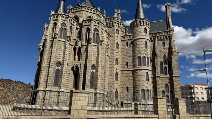 Gaudis Kirche in Astorga