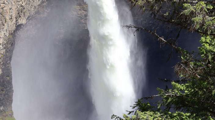 Helmcken Falls