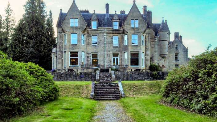Glengarry Castle Hotel, Invergarry