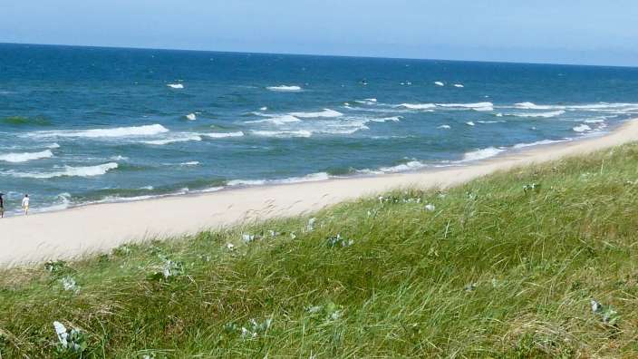 Kilometerweiter Sandstrand auf der kurischen Nehrung