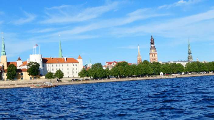 Blick auf Riga von der Daugava (Düna)