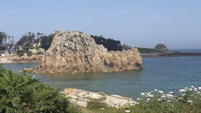 Granit Rose - Küstenwanderung