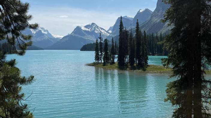 Maligne Lake